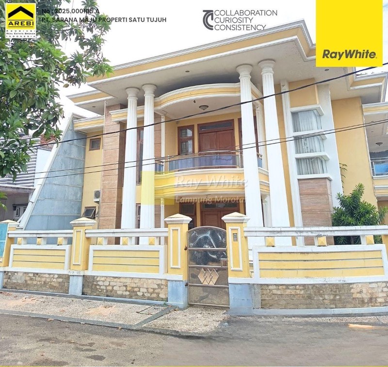 Rumah mewah way halim bandar lampung