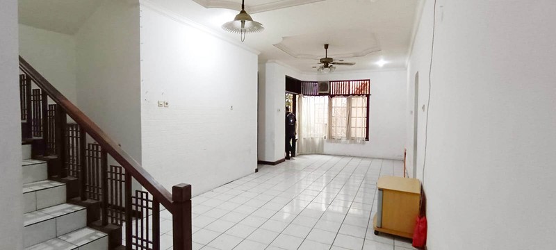 Rumah Graha Sunter Pratama, Jl Selat Bali, Sunter Luas 10x20m2