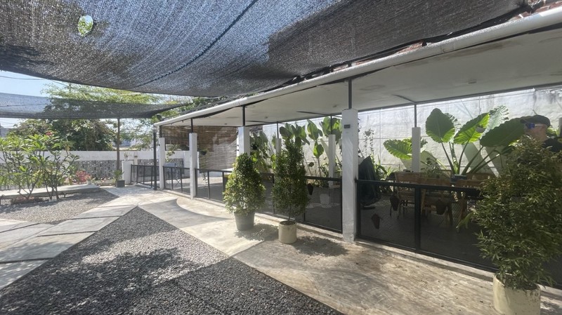 Disewakan Komersial Pusat Kota Surabaya, cocok untuk cafe