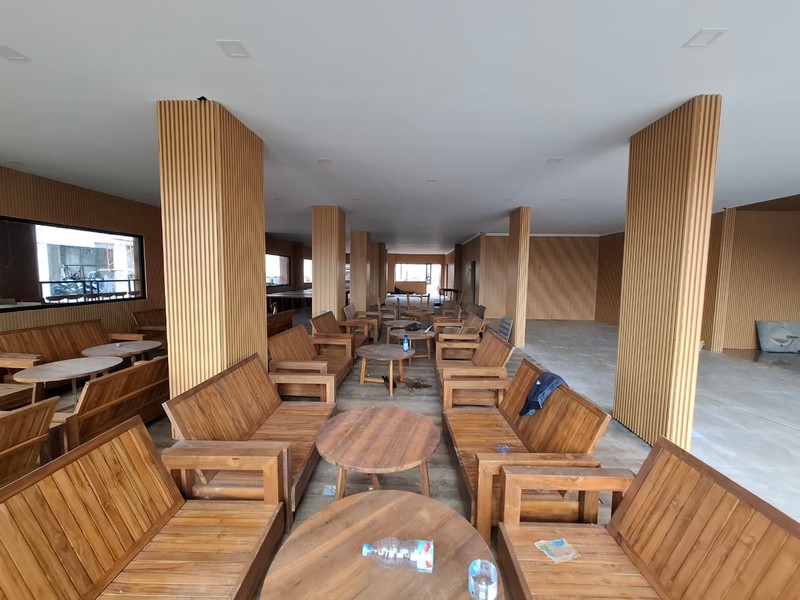 Disewakan Ruang Usaha Bangunan Baru 1.500 Meter Persegi Di Jalan Monjali, Sinduadi, Sleman