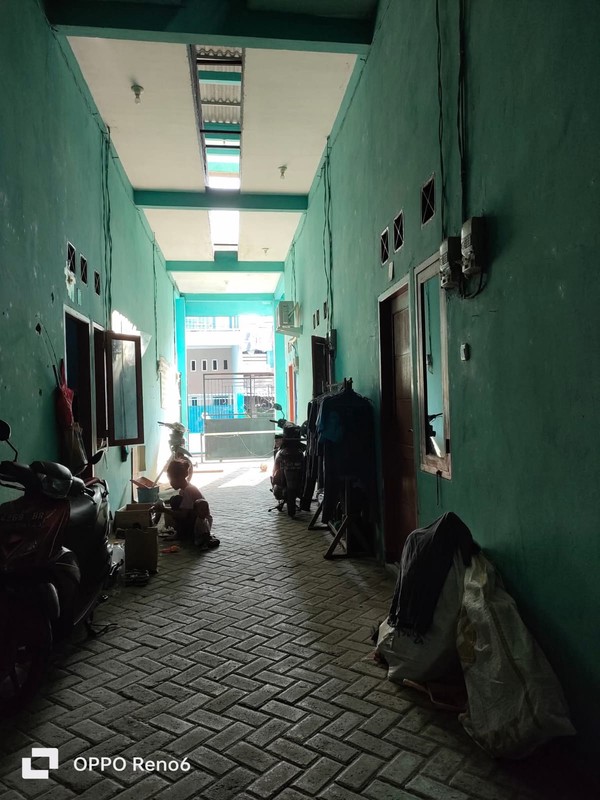 Dijual Rumah Kos Kostan area Kenjeran Surabaya Timur - 18 Kamar Tidur - Akses dekat Taman Surabaya , Sentral Ikan Kenjeran, MERR