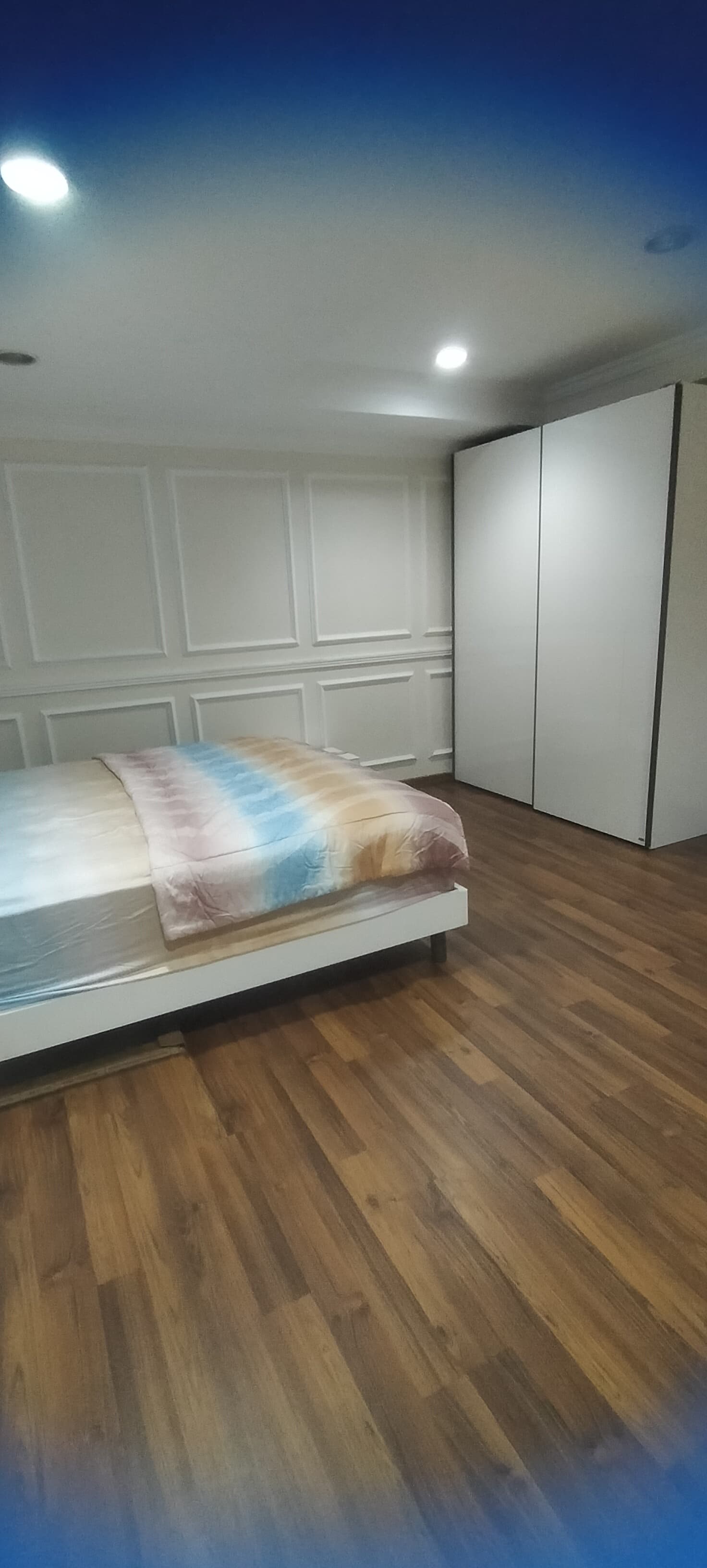 Rumah cluster 3 lantai semi furnished , Lokasi Ok di The Villas Kelapa Gading