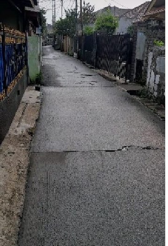 Rumah hitung tanah saja di jati cempaka pondok gede bebas banjir