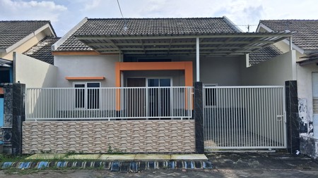 Rumah Renov Siap Huni di Metro Graha Tunggorono, Jombang