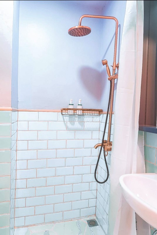 Dijual Apartemen Anderson Pakuwon Mall tipe 1 Bedroom Full Furnished Modern Desain Interior  - Lantai 25 - View Kota dan Pool