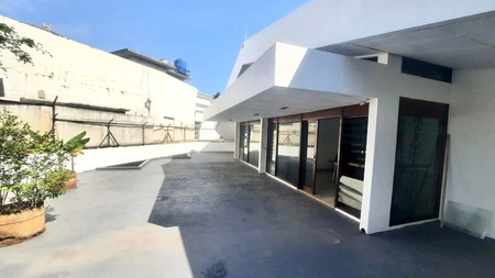 DIJUAL CEPAT! RUMAH LUAS LOKASI STRATEGIS DI PONDOK INDAH