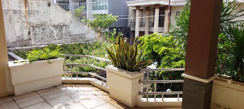 [DIsewa} Rumah 2 Lantai Siap Huni dengan Hunian Nyaman dan Asri @Kebayoran Baru, Jakarta Selatan