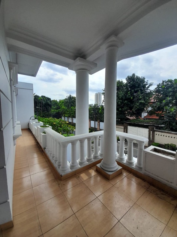 Dijual Cepat Rumah Bagus 2 Tingkat Di Terusan Permata Hijau, Jakarta Selatan