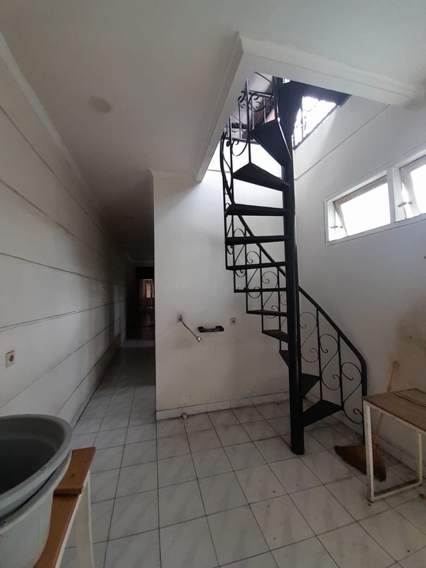 Dijual Cepat Rumah Bagus 2 Tingkat Di Terusan Permata Hijau, Jakarta Selatan