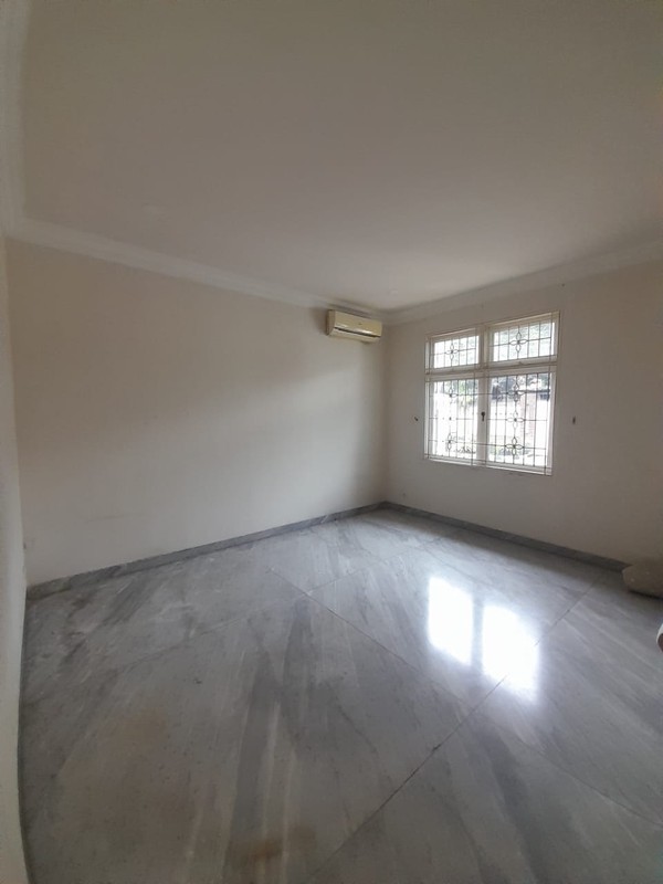 Dijual Cepat Rumah Bagus 2 Tingkat Di Terusan Permata Hijau, Jakarta Selatan