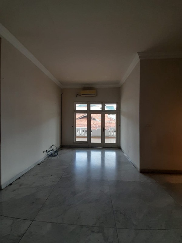 Dijual Cepat Rumah Bagus 2 Tingkat Di Terusan Permata Hijau, Jakarta Selatan