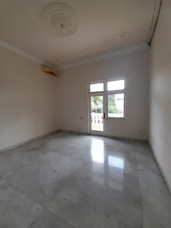 Dijual Cepat Rumah Bagus 2 Tingkat Di Terusan Permata Hijau, Jakarta Selatan