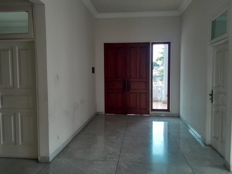 Dijual Cepat Rumah Bagus 2 Tingkat Di Terusan Permata Hijau, Jakarta Selatan