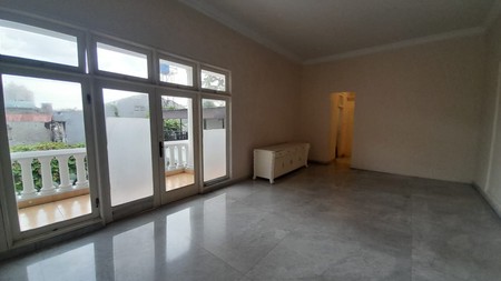 Dijual Cepat Rumah Bagus 2 Tingkat Di Terusan Permata Hijau, Jakarta Selatan