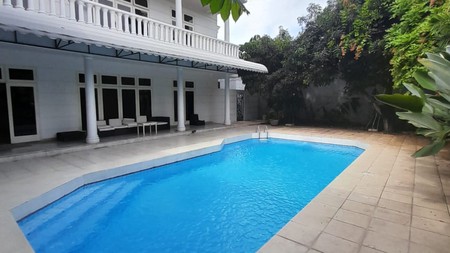 Disewa Rumah Bagus 2 Tingkat Di Terusan Permata Hijau, Kebayoran Lama