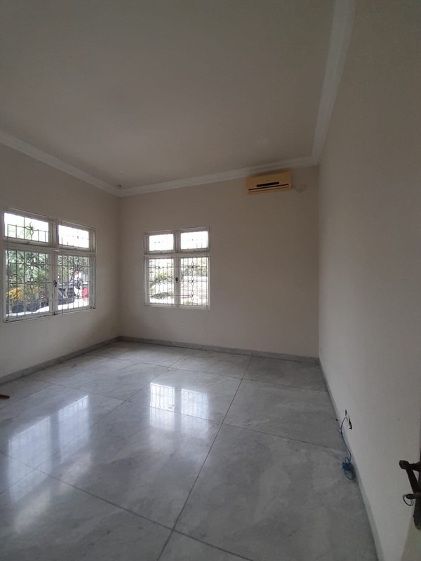 Disewa Rumah Bagus 2 Tingkat Di Terusan Permata Hijau, Kebayoran Lama