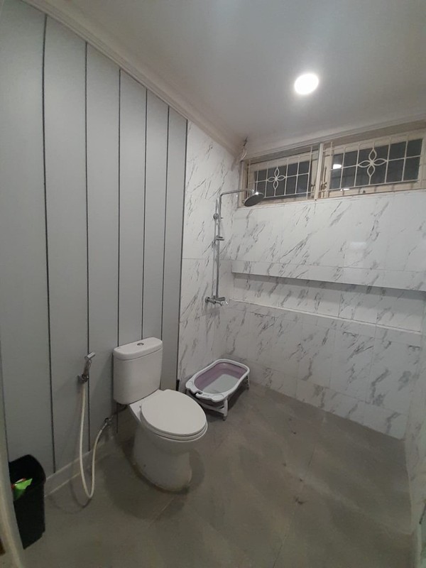 Disewa Rumah Bagus 2 Tingkat Di Terusan Permata Hijau, Kebayoran Lama