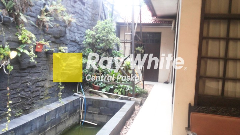 Rumah Utama dan Kost-an Aktif 9 Kamar di Mainroad Terusan Buah Batu Kota Bandung