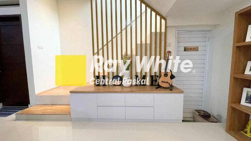 Rumah 2 Lantai Semi Furnished di Margahayu Raya Kota Bandung