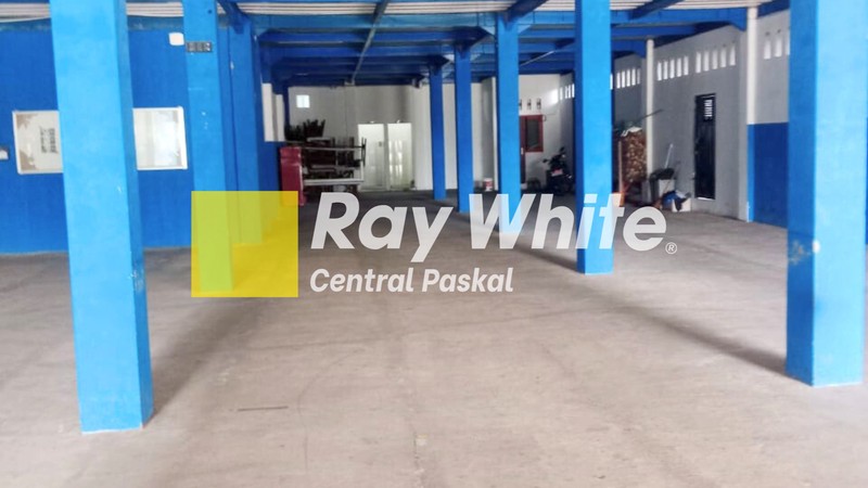 Ruang Usaha Serba Guna 3 Lantai di Kawasan Cimahi Tengah