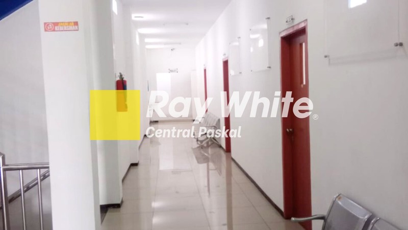 Ruang Usaha Serba Guna 3 Lantai di Kawasan Cimahi Tengah