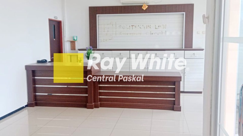 Ruang Usaha Serba Guna 3 Lantai di Kawasan Cimahi Tengah