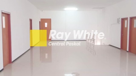 Ruang Usaha Serba Guna 3 Lantai di Kawasan Cimahi Tengah