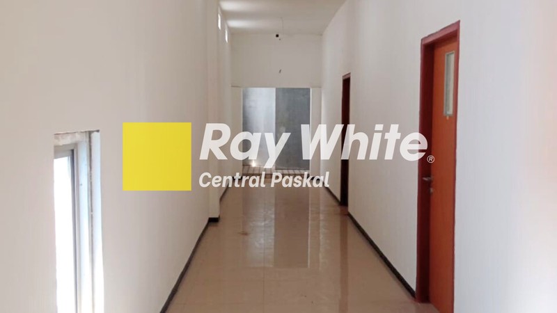 Ruang Usaha Serba Guna 3 Lantai di Kawasan Cimahi Tengah