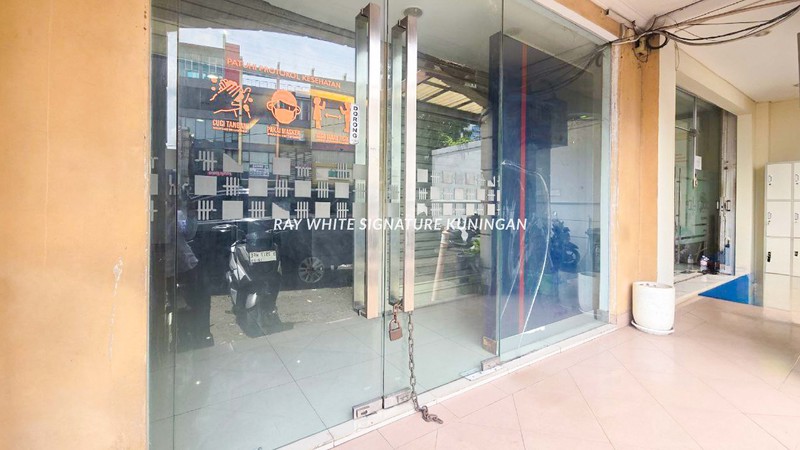 Ruko 4,5 Lantai Lokasi Prime di Mampang Prapatan Raya
