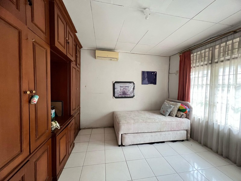 Rumah Bagus Di Mertilang Bintaro Jaya Sektor 9.