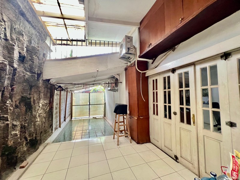 Rumah Bagus Di Mertilang Bintaro Jaya Sektor 9.