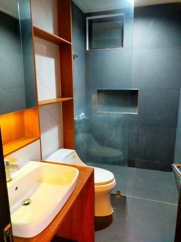 Rumah 2 Lantai, Bagus, Cantik Siap huni Lokasi strategis di Bintaro Sektor 9