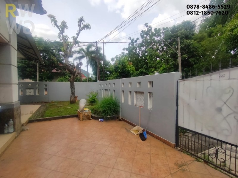RUMAH GRAHA KALIMAS 1 BEKASI TIMUR: LUAS 284M&#xb2;, GARASI 5 MOBIL BANGUNAN 1,5Lt