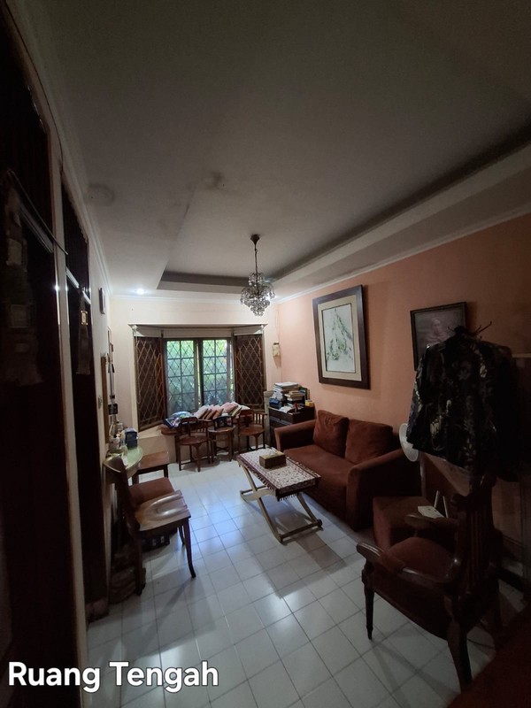 Rumah lokasi strategis di Bintaro Jaya Sektor 5