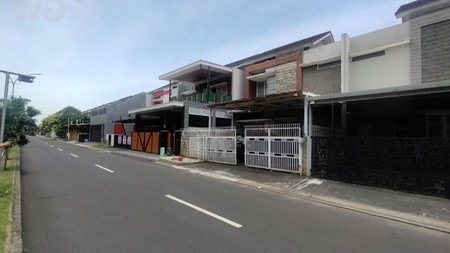 Rumah Dijual di Grand Wisata - Lemonade Garden, 2 Lantai, Lokasi Strategis Boulevard
