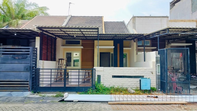 Rumah Dijual Taman Rivera Regency Rungkut Surabaya Timur  Siap Huni