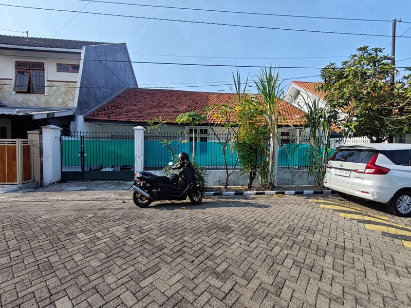 Murah Rp.8,5 Juta/m2 Dijual Rumah Hitung Tanah Medokan Ayu - Rungkut - Surabaya Timur Cocok Buat Usaha Kos Kostan - Surat Shm
