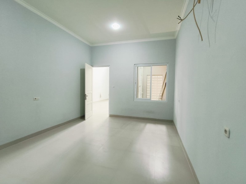 Rumah Siap Huni Near RS EMC Pulo Mas Jakarta Timur