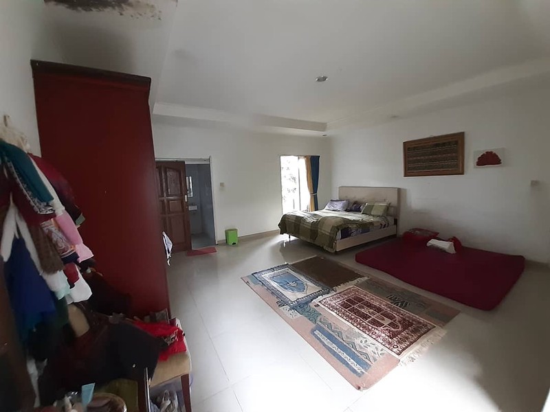 Rumah Asri Terawat di Komplek Cibaligo Permai