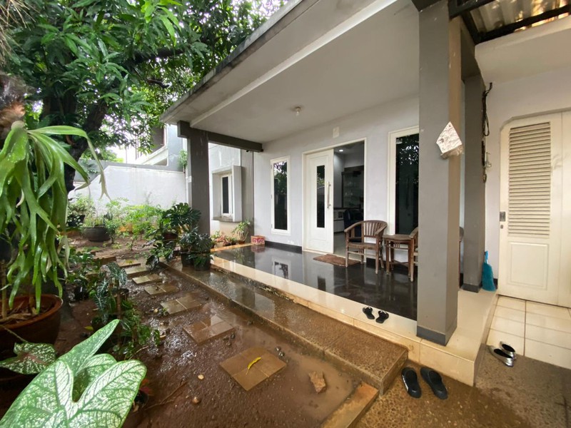 Rumah Hitung Tanah Area Cipete