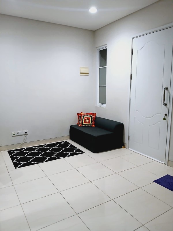 Flash Sale. Rumah Cluster Elit Azzura Vanya Park, BSD