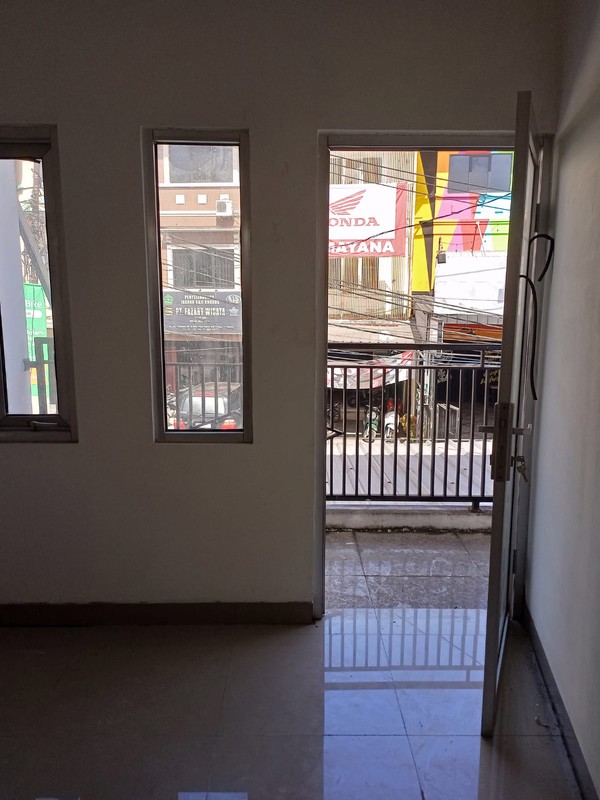 Ruko lokasi strategis di Pondok Ranji.