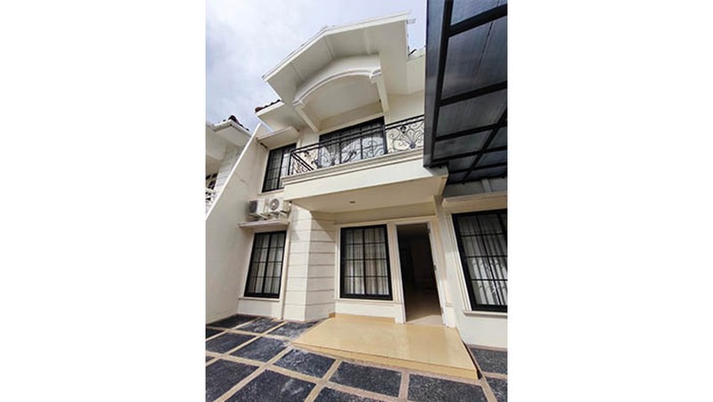 Dijual Rumah Janur Elok, Kelapa Gading