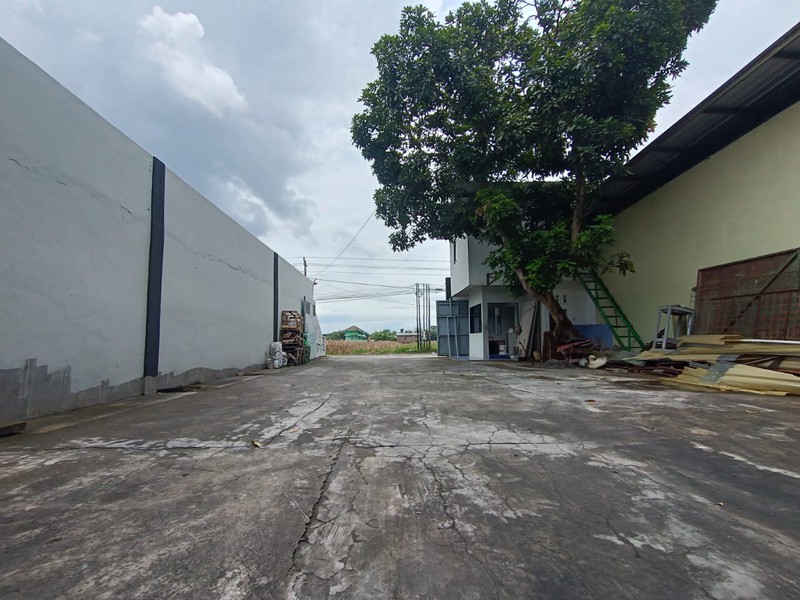 Peluang Bisnis Dijual Gudang & Toko 1.566 Meter Persegi Di Karanggayam, Piyungan, Bantul