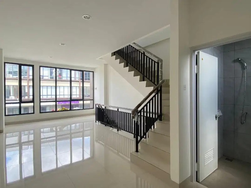 Hot Properti. Ruko 3 lantai di Northridge, BSD