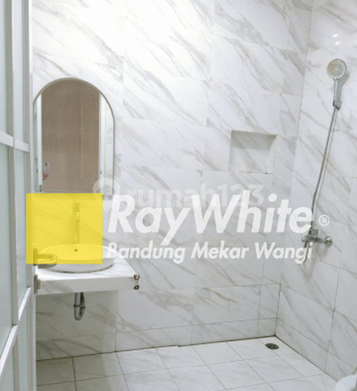 For Sale Rumah 2 Lantai Bagus Furnished di Cherry Field, Bandung