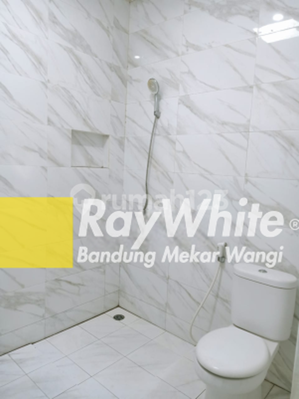 For Sale Rumah 2 Lantai Bagus Furnished di Cherry Field, Bandung