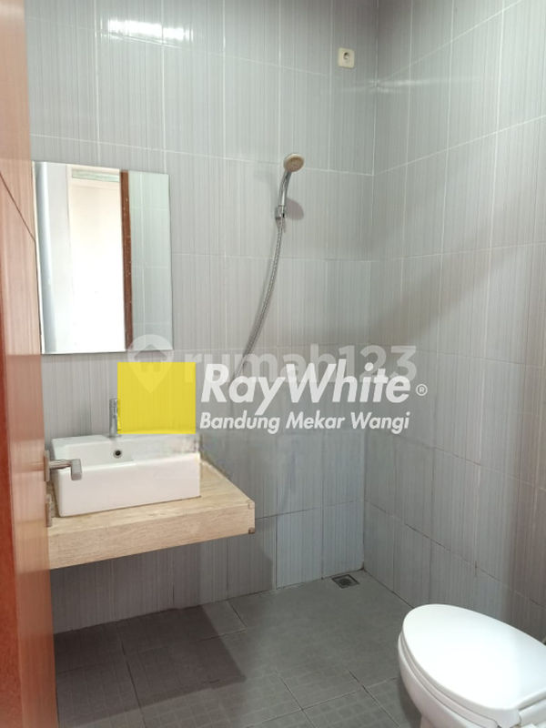 For Sale Rumah 2 Lantai Bagus Furnished di Cherry Field, Bandung