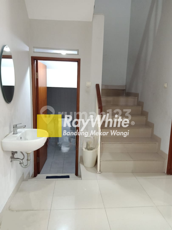 For Sale Rumah 2 Lantai Bagus Furnished di Cherry Field, Bandung