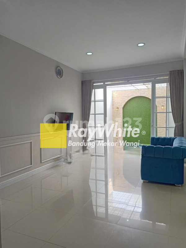 For Sale Rumah 2 Lantai Bagus Furnished di Cherry Field, Bandung